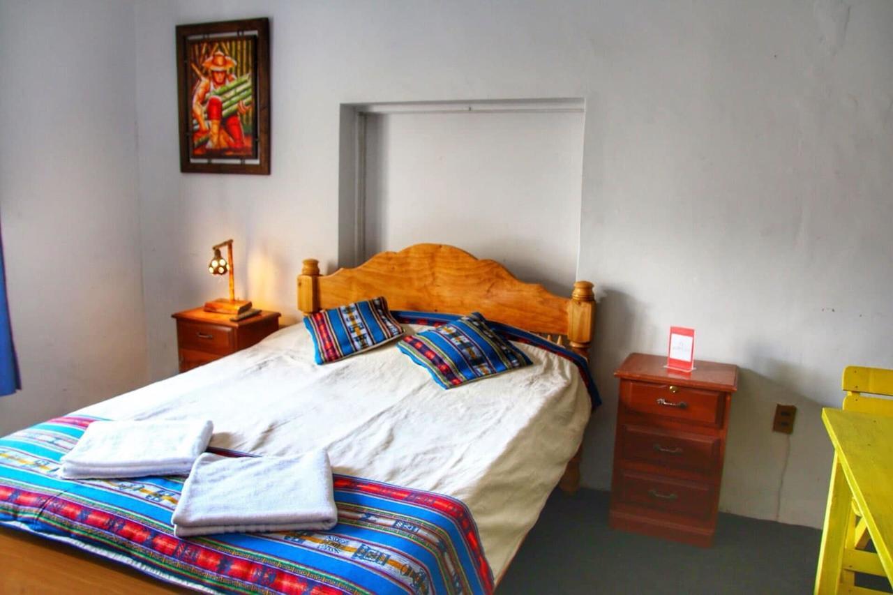 Jaguar House Hostel Cochabamba Buitenkant foto