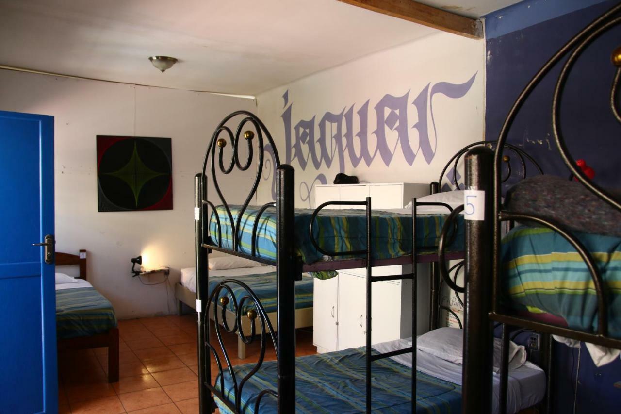 Jaguar House Hostel Cochabamba Buitenkant foto